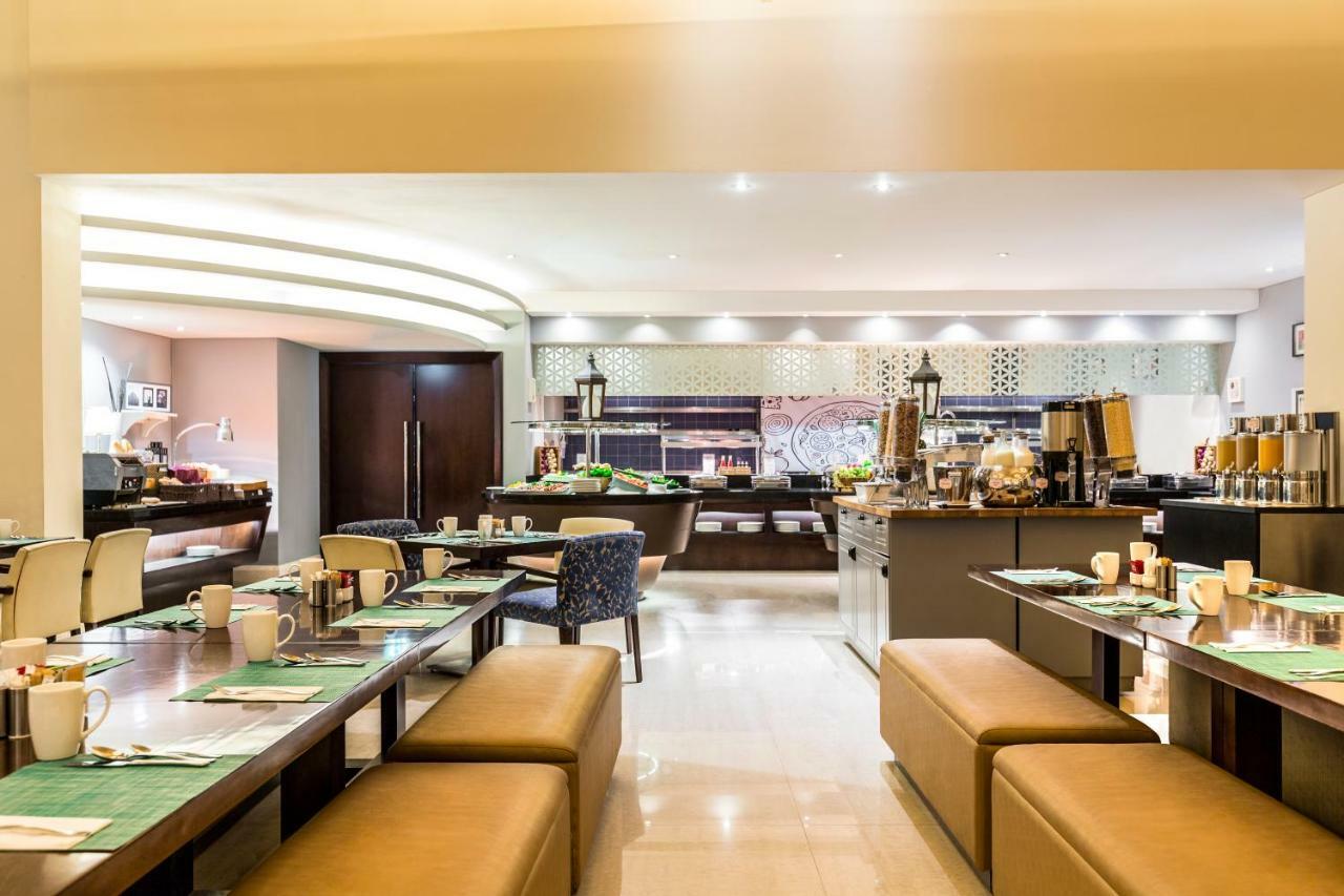 Novotel Deira Creekside Dubai Exterior foto